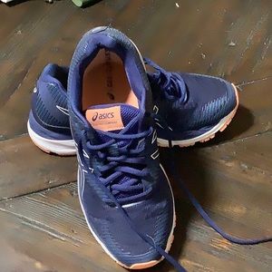 Navy ASICS Size 10 Running Shoes